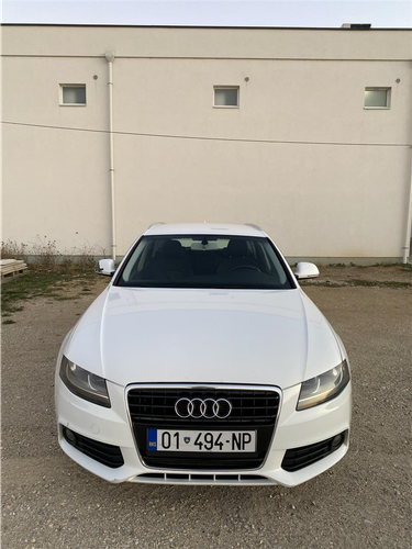 AUDI A4 