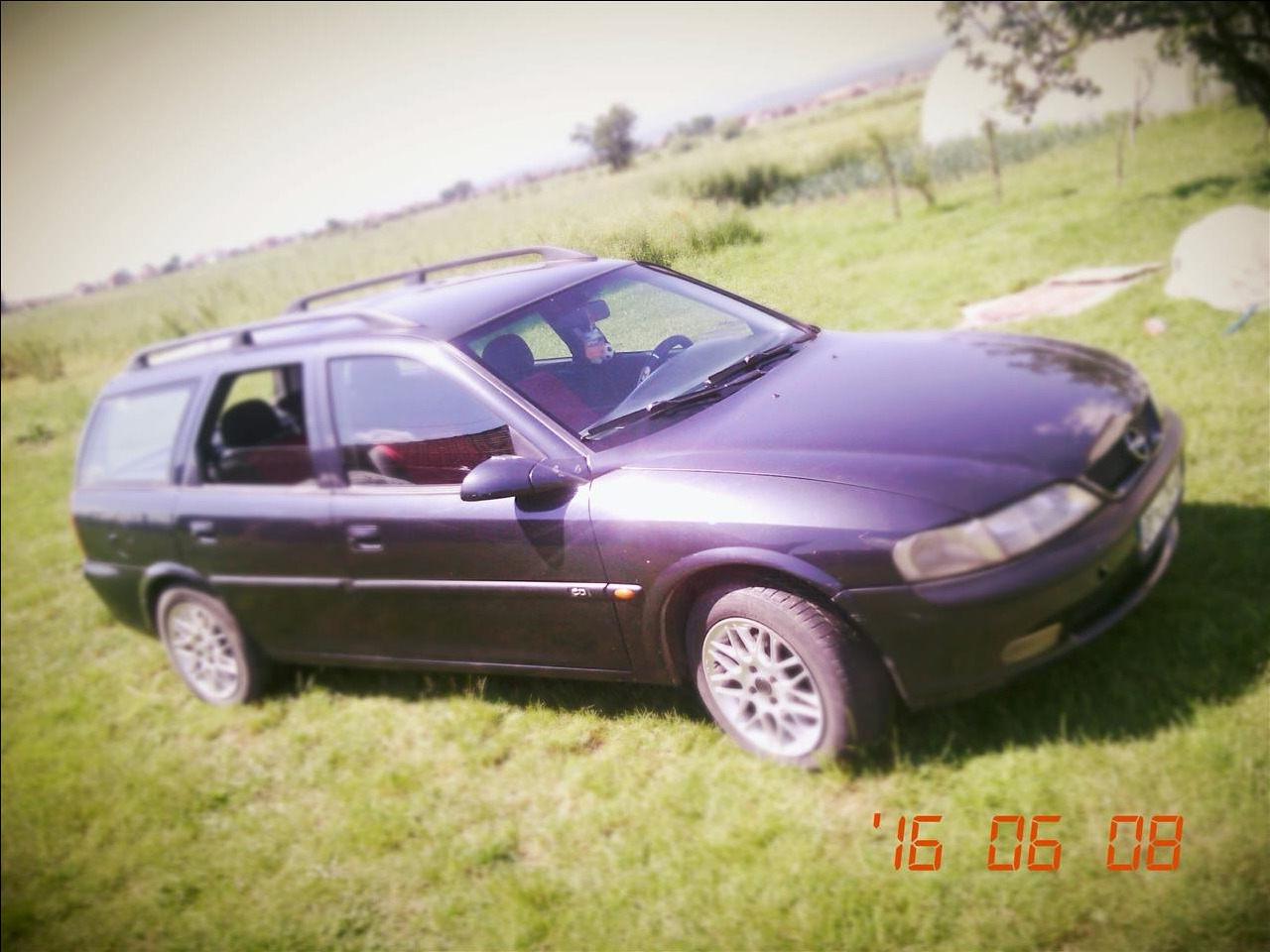 Opel-Vectra--99