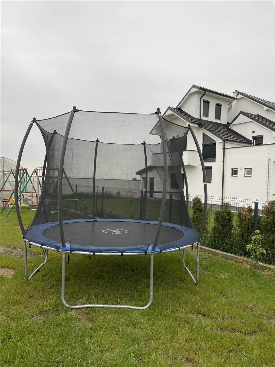 Trampoline