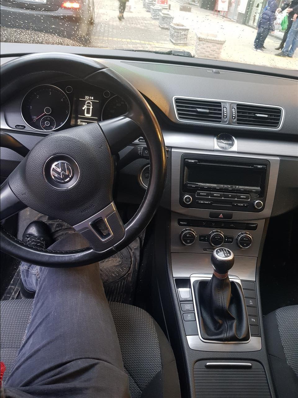 Passat-B7-2012