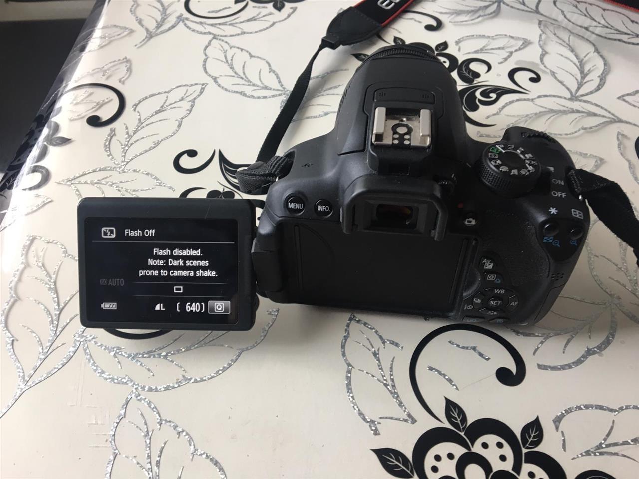 Canon-EOS-700D