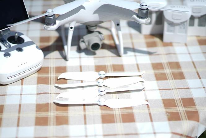 DRON, PHANTOM 4 PRO PLUS V2.0