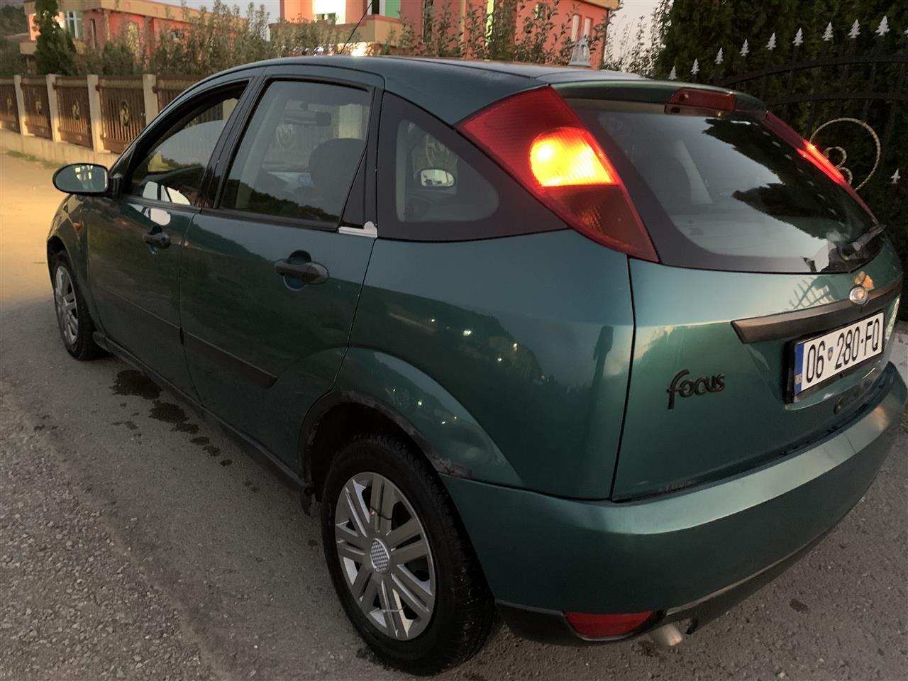 Shitet-Ford-Focus-