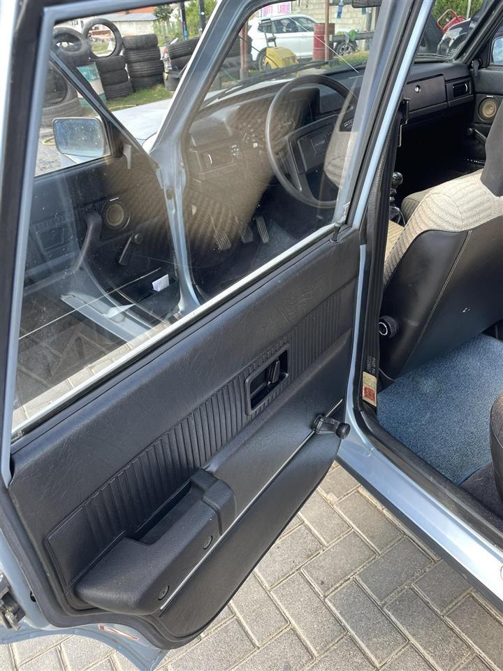VOLVO-244