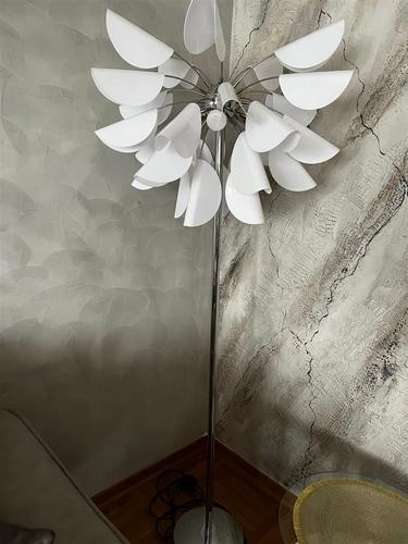 Llustera