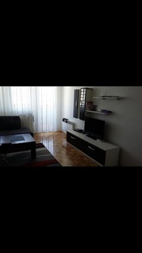 Komodinë per TV