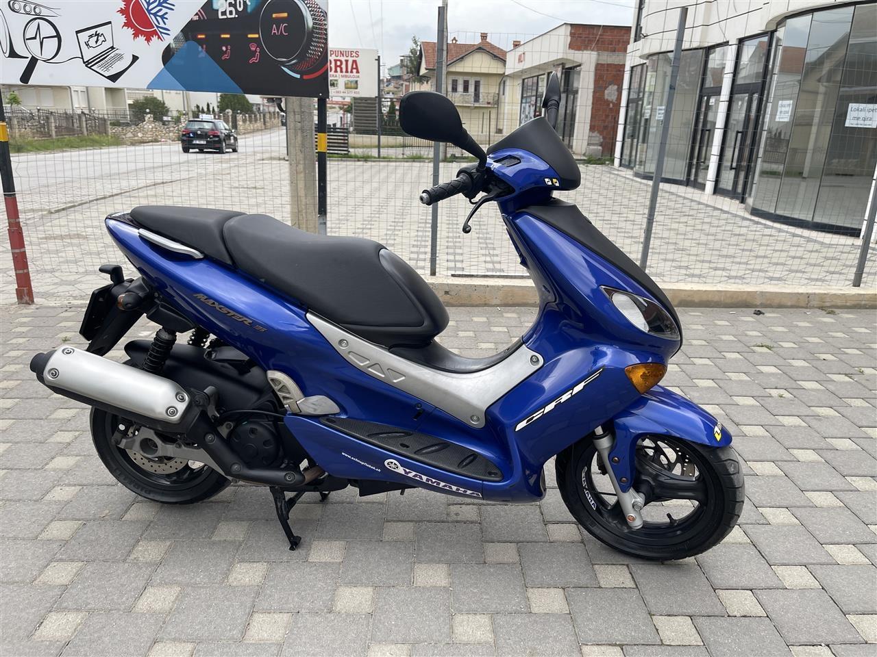 YAMAHA-MAXSTER-