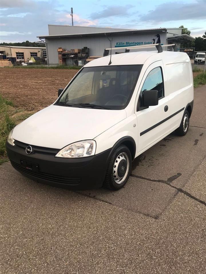 Shitet-pikapi-opel-combo