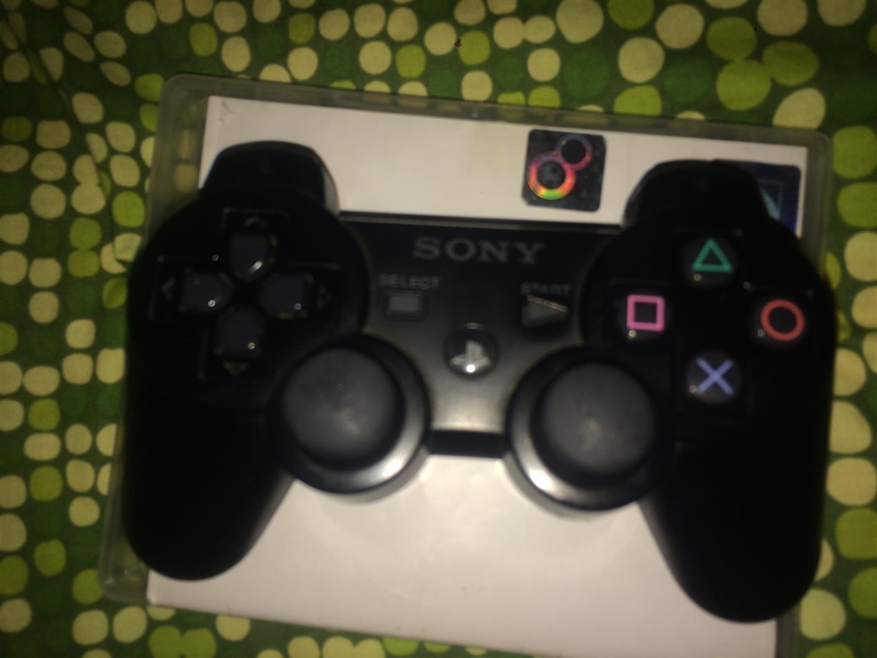 Shitet-ps3-me-4cd