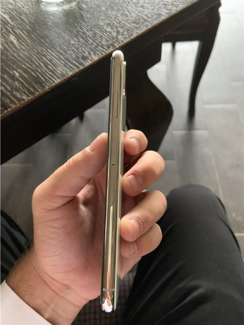 Apple-iphone-XS-Max