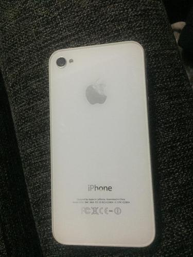 Iphon 4   60€