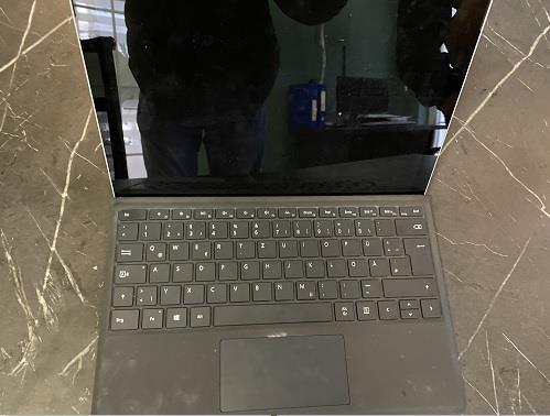 Llaptop-microsoft