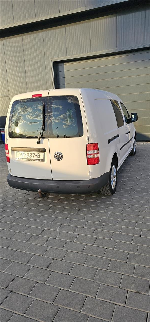 Vw-Caddy-Maxi-2-0-TDI-DSG-2013