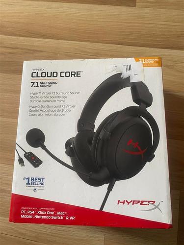 Kufje HyperX Cloud Core