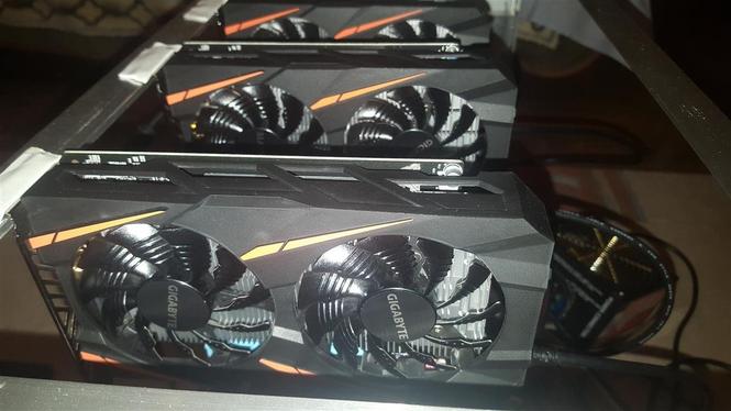 GIGABYTE GPU MINING RIG 
