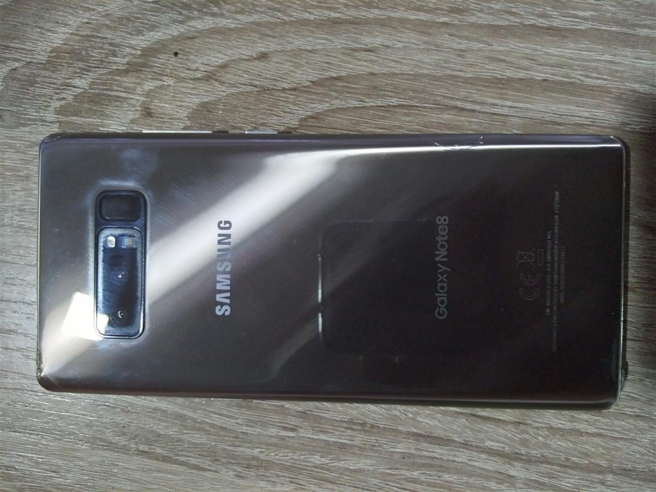 Galaxy-Note-8-per-pjese-
