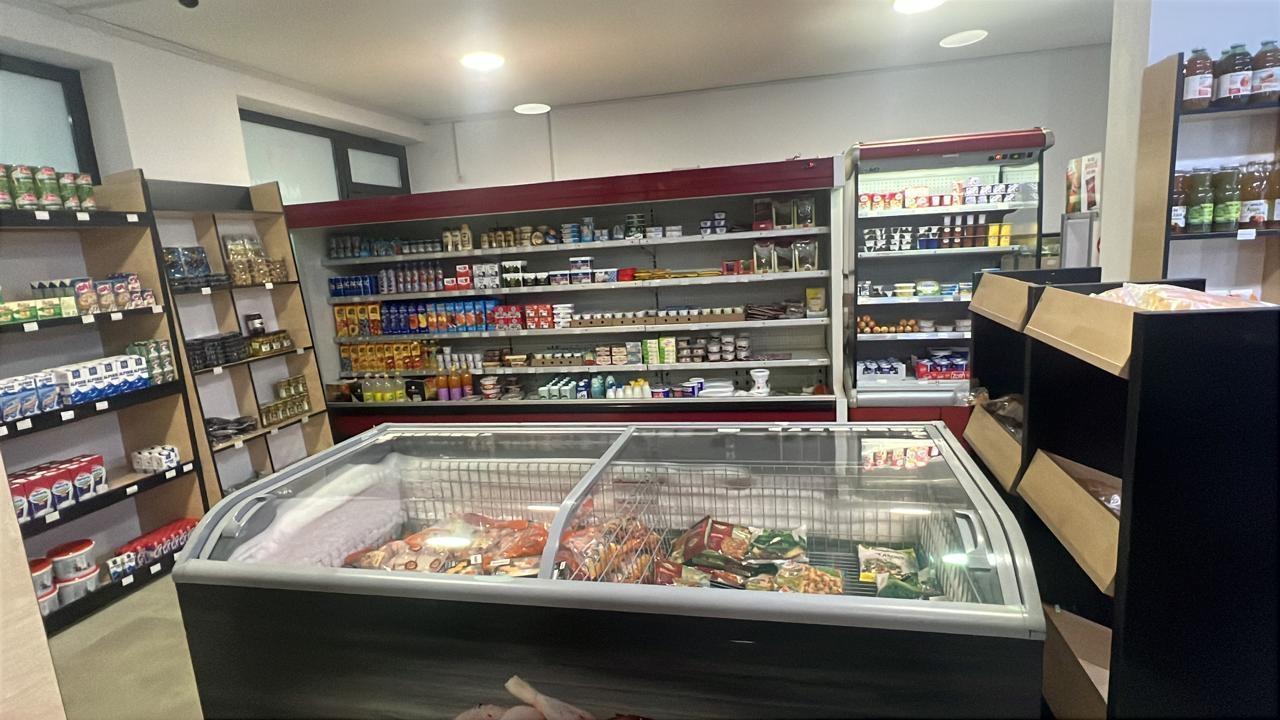 Rafta-per-market-ne-gjendje-shum-te-mir-dhe-paisje