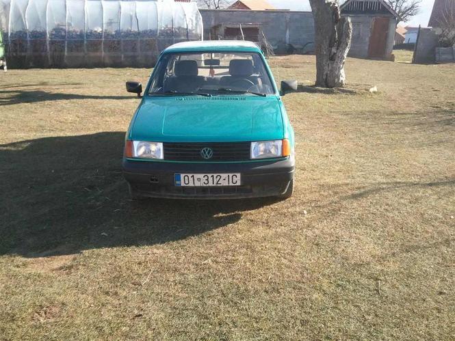 VW Polo -92