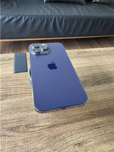 iPhone 14 Pro Max