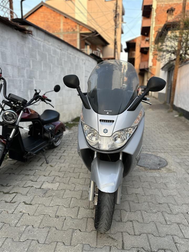 Piago-X8