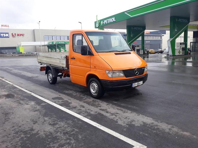 Sprinter 208D