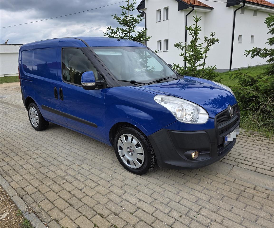 Fiat-Doblo-2-0d