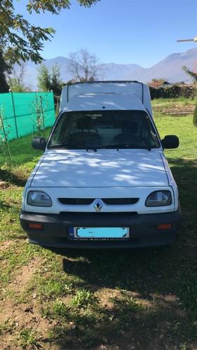 Pikap Renault