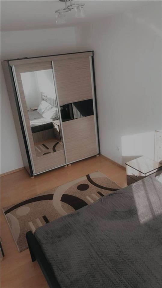 Ipet-me-Qira-Banesa-3-dhomshe-85m2-kati-5-Kalabri-Emshir