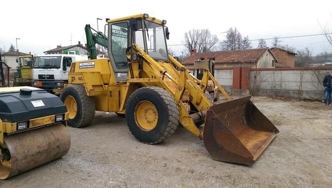 Ngarkus JCB