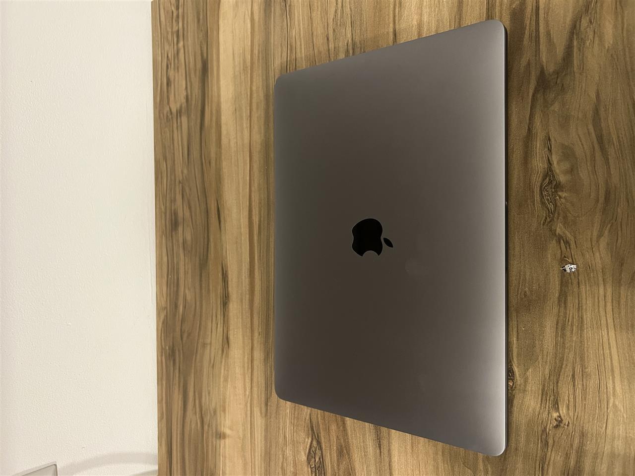 Macbook-Pro
