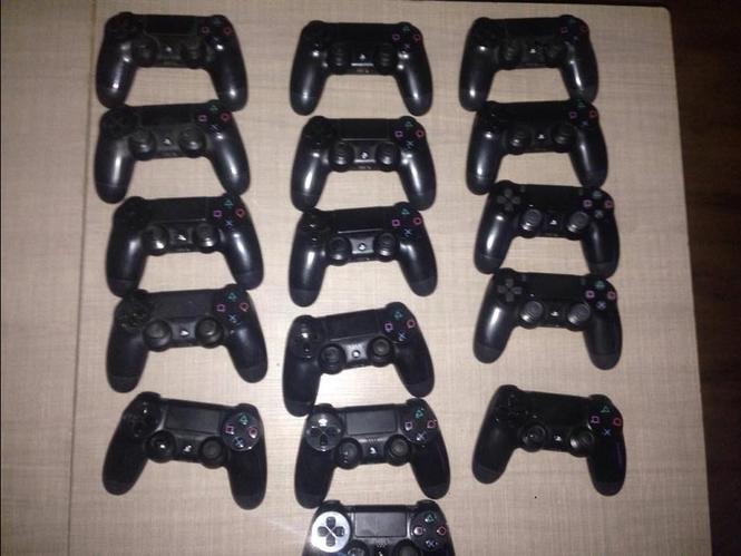  PS4 controller