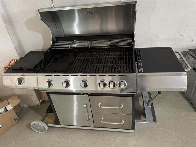 Furr dhe grill