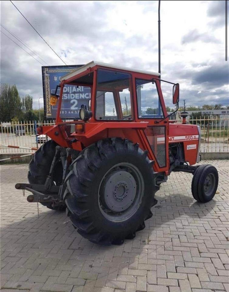 Traktore