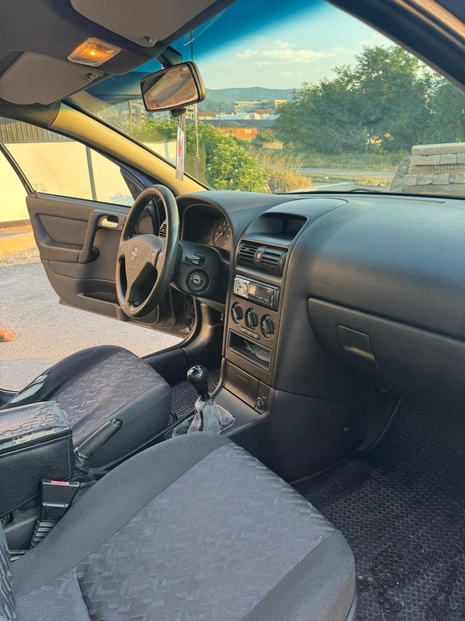 Opel-Astra