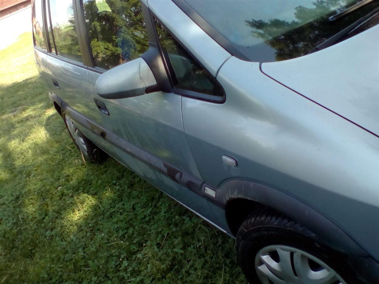 Opel-Zafira