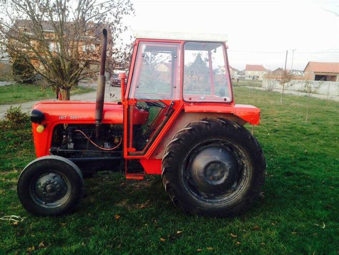 Traktor 539