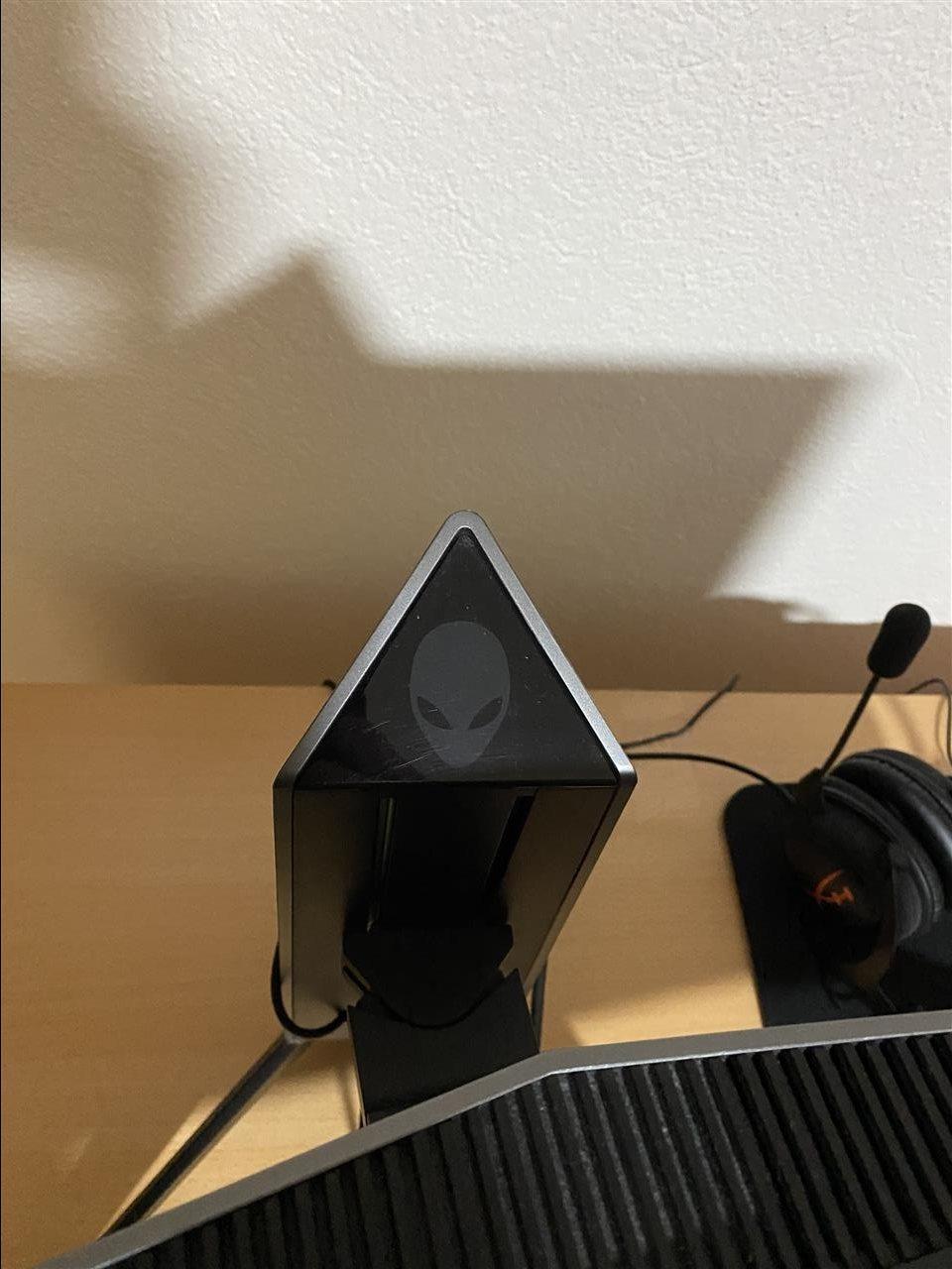 Monitor-Alienware