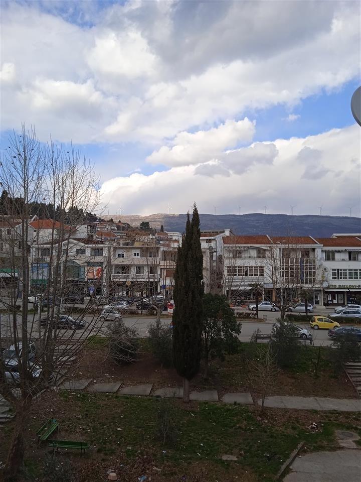 Shes-banesën-