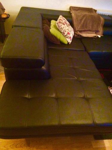 Shitet Sofa e lekures