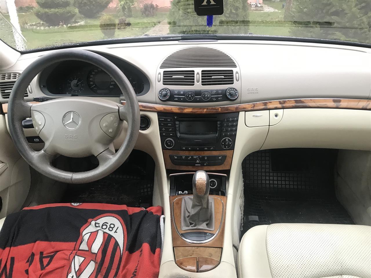 Shitet-Mercedes-E270