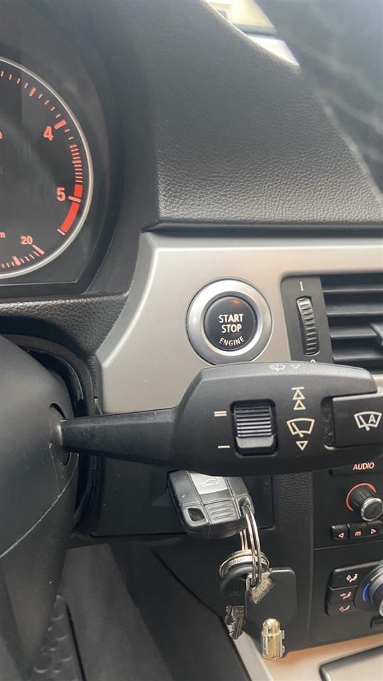 BMW-320d-E90