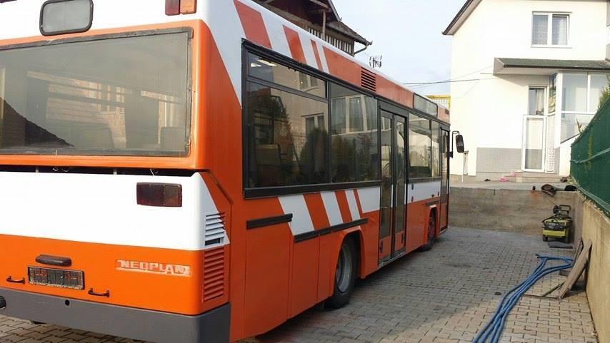 Minibus
