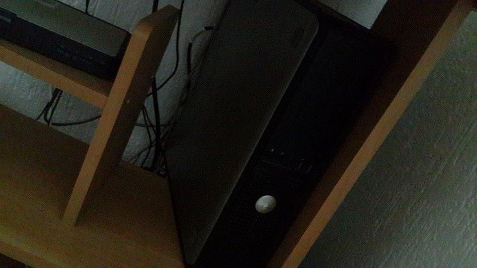 Kompjuter--PC-