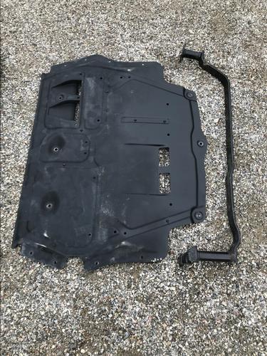 Mask e hekurit per passat 3c dsg 