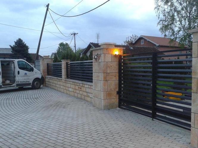 AUTOMATIC DOORS 