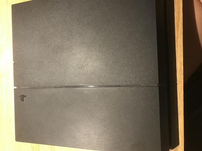 Shitet PS4
