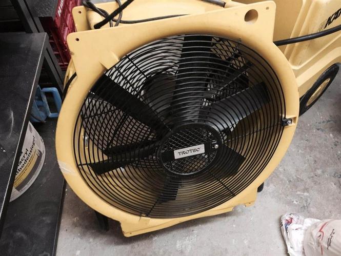 Ventilator