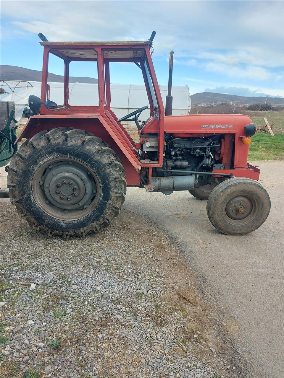 Traktor-558