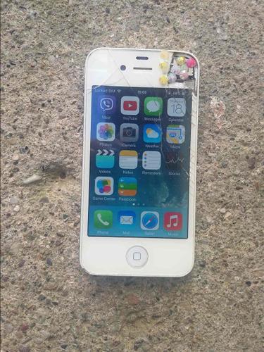 shes iphone 4