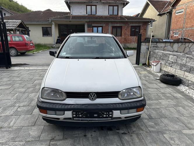 Golf 3